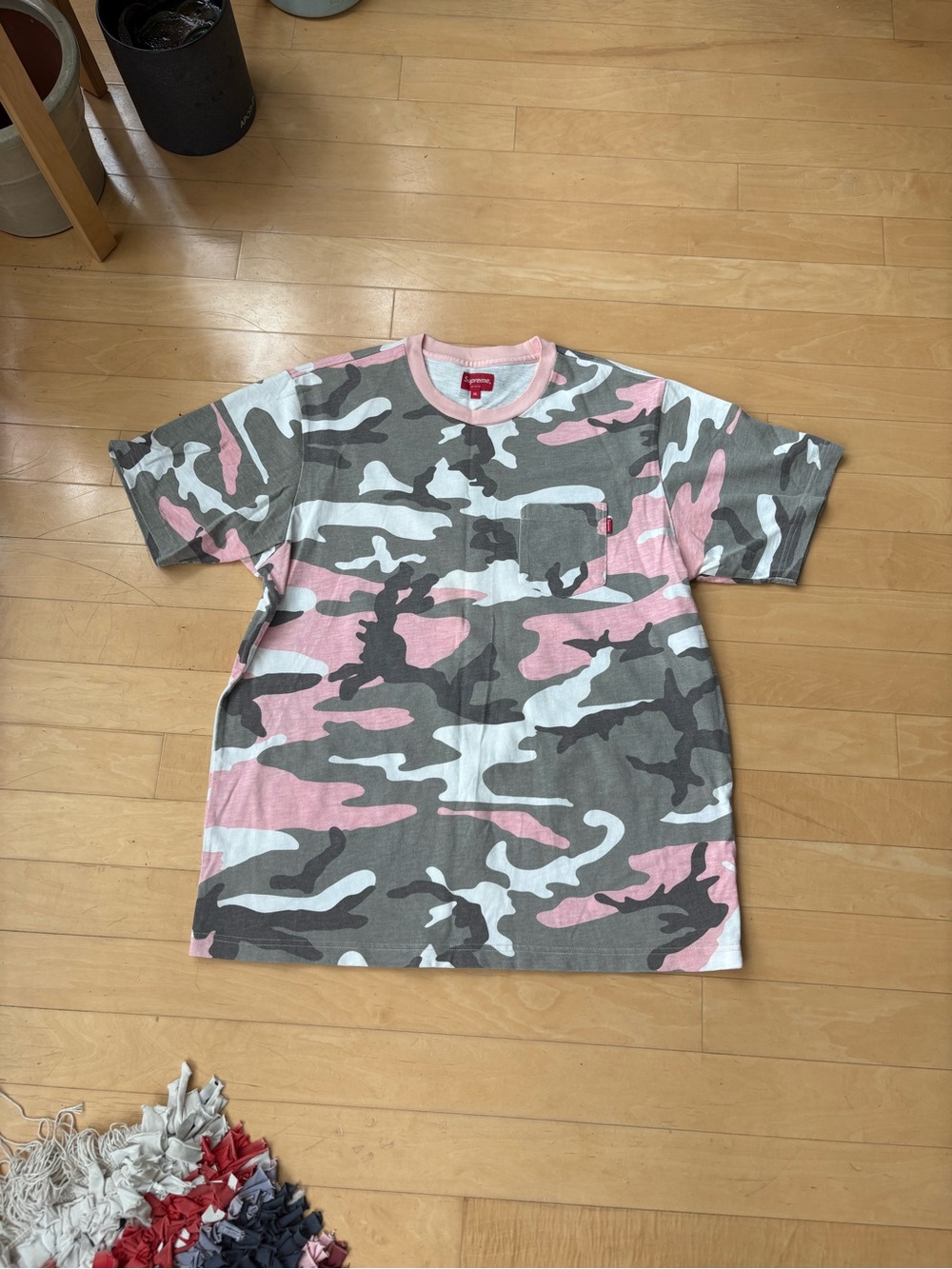SUPREME Pink Camo Pocket Tee